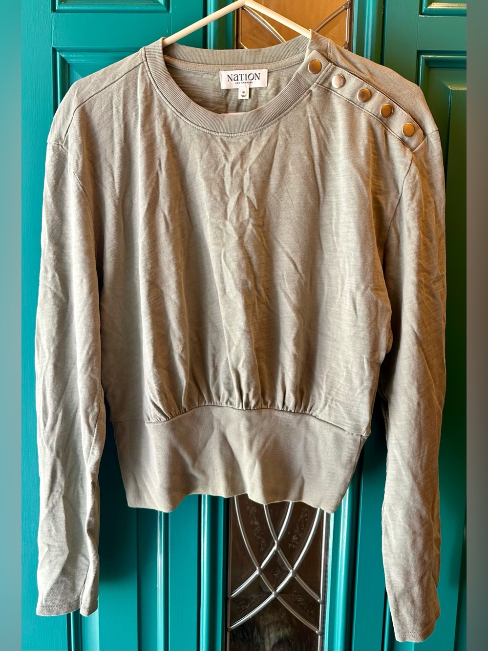 NWT Nation LTD Shoulder Button Cropped Sweatshirt Sz M Sage Green Slub Knit